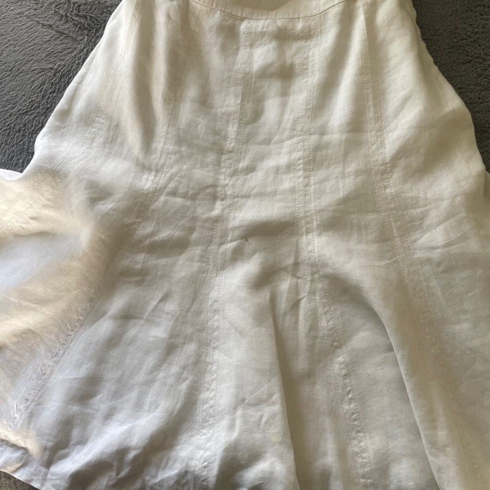 Cute vintage white skirt